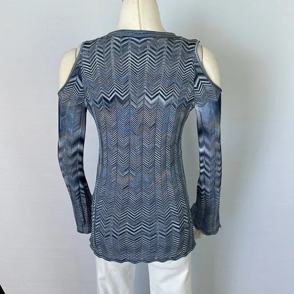 WHBM Blue Zigzag Open Shoulder Sweater X Small - Picture 10 of 10